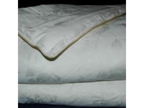 Одеяла с натуральным шелком
